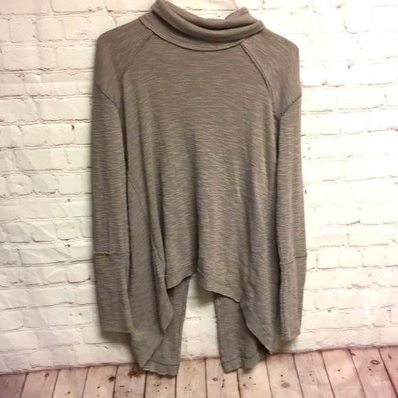 We the free long sleeve blouse open back - Picture 2 of 4